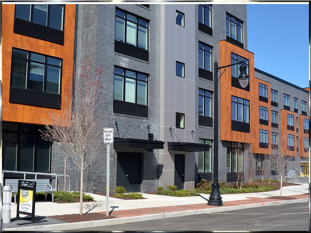 330 Harrison Sation Apartments